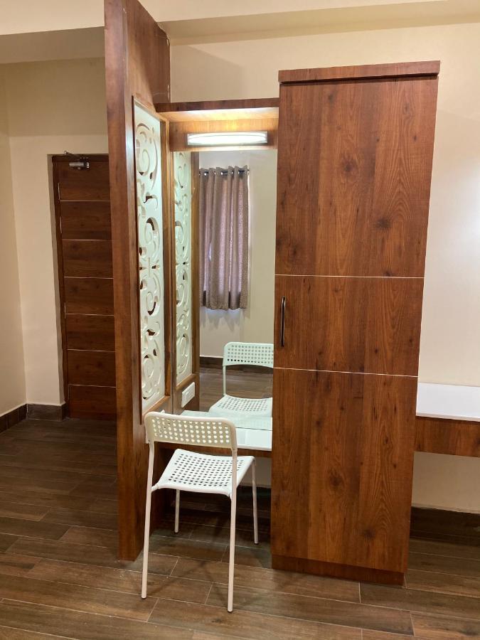 Le Shiv Executive Suite Theni Exterior foto