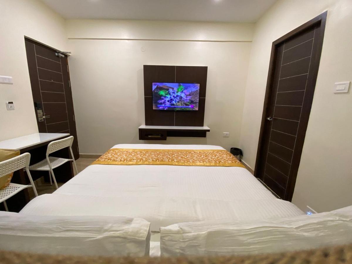 Le Shiv Executive Suite Theni Exterior foto